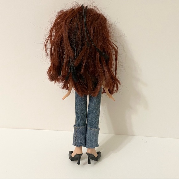 Bratz Doll Roxxi Twin MGA Doll - Picture 6 of 16